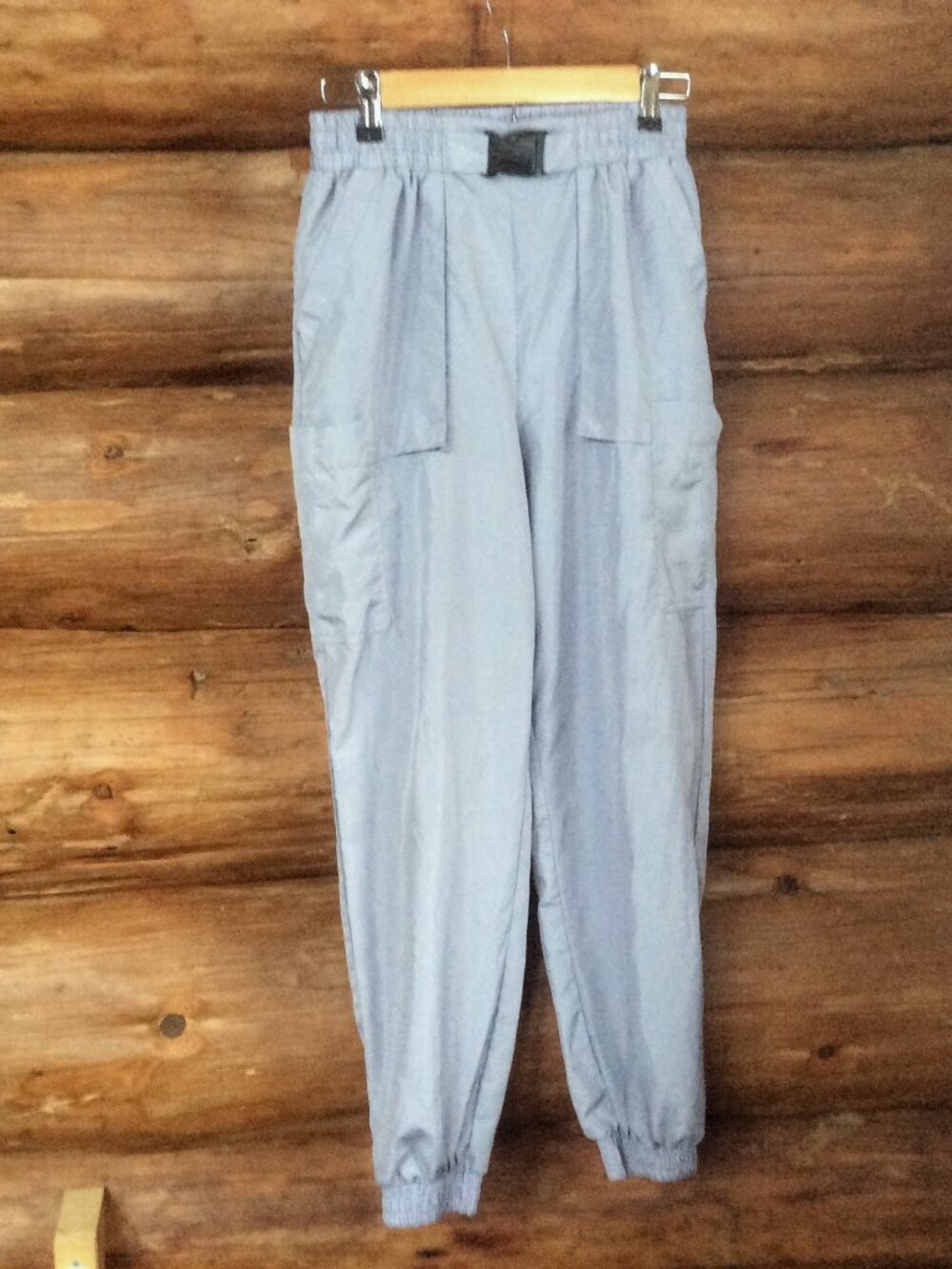 Forever 21 Gray Cargo Athleisure Utility High Rise Silky Joggers Size Medium